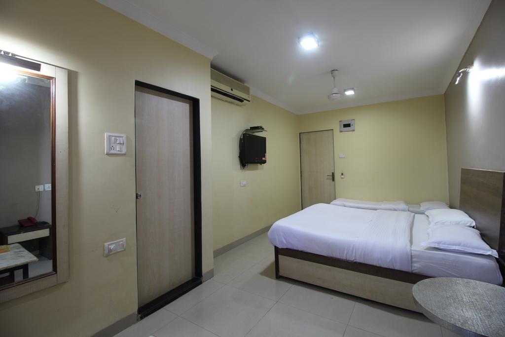 Hotel Samrat Mumbai Szoba fotó