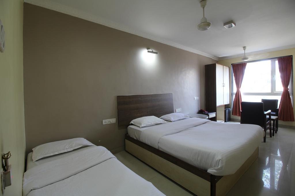 Hotel Samrat Mumbai Szoba fotó