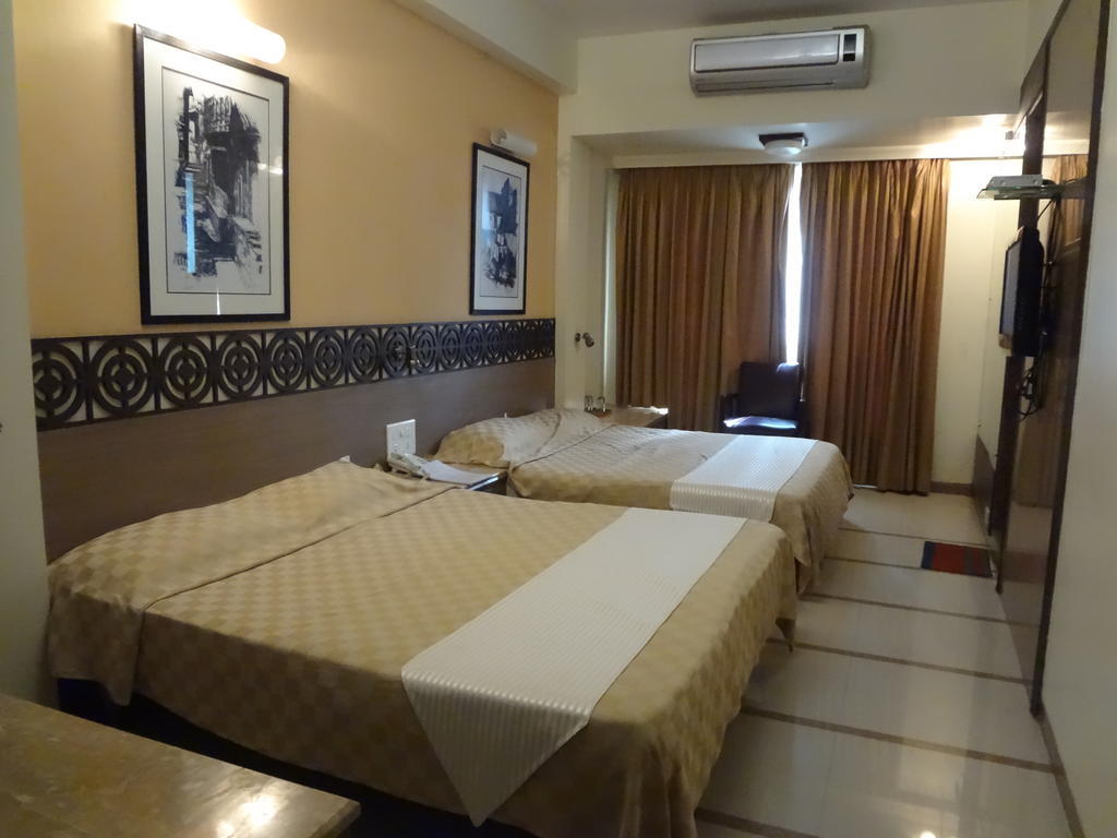 Hotel Samrat Mumbai Szoba fotó